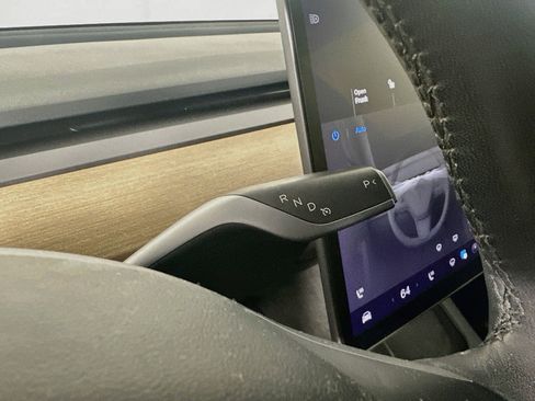 Used 2021 Tesla Model 3 Standard Range Plus RWD image 23