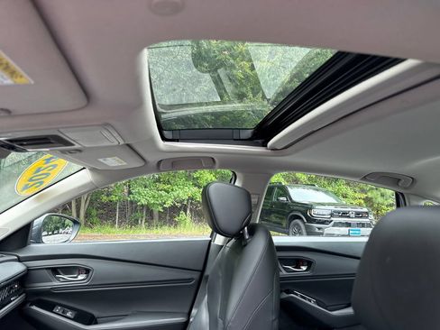 Used 2024 Honda Accord Touring image 21