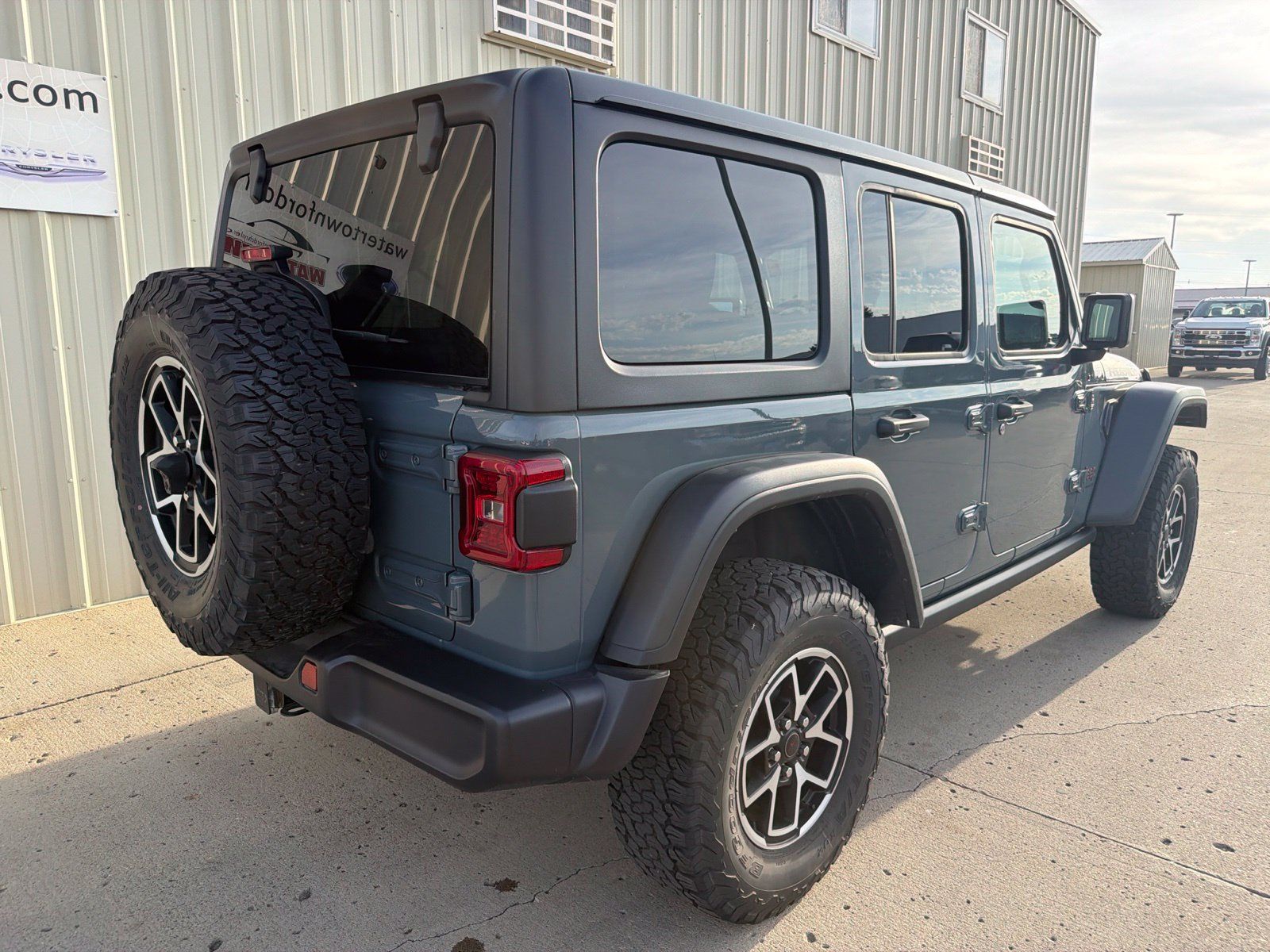 Used 2026 Jeep Wrangler Unlimited Rubicon AWD/4WD image 7