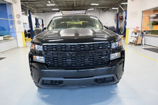 Used 2021 Chevrolet Silverado 1500 Custom w/ Rally Edition AWD/4WD image 2