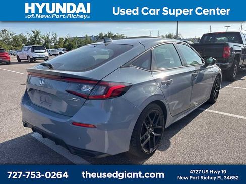 Used 2024 Honda Civic Sport image 3