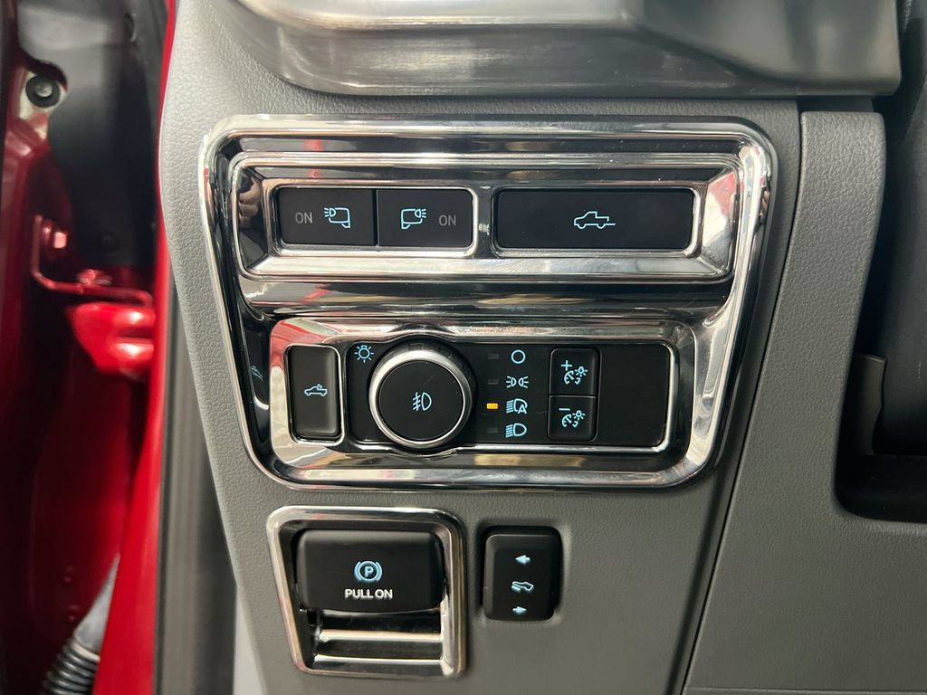 Used 2021 Ford F150 Lariat w/ Equipment Group 502A High AWD/4WD image 19