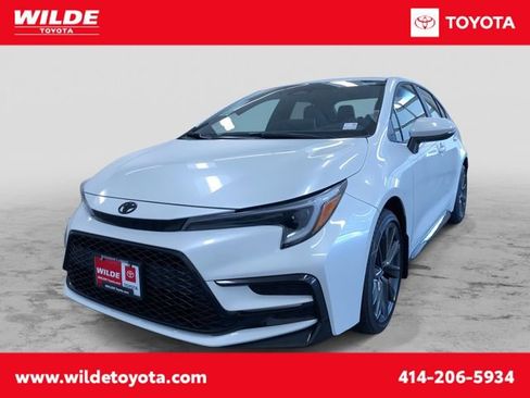 New 2026 Toyota Corolla SE image 1