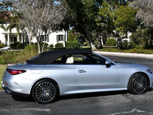 Used 2024 Mercedes-Benz CLE 450 4MATIC Cabriolet image 39