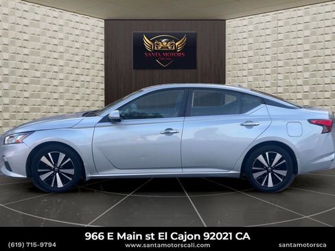 Used 2022 Nissan Altima 2.5 SV FWD image 7