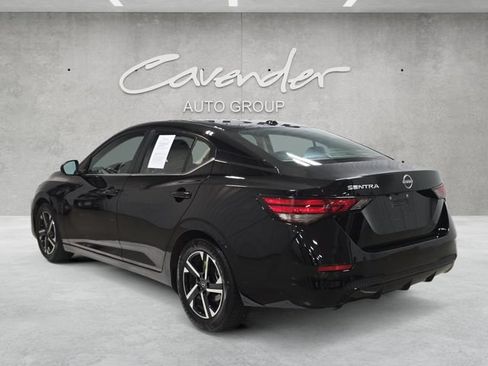 Used 2025 Nissan Sentra SV FWD image 14
