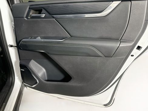 Used 2024 GMC Acadia Elevation w/ LPO, Floor Liner Package FWD image 31