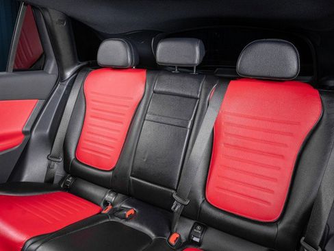 New 2026 Mercedes-Benz GLC 300 image 29