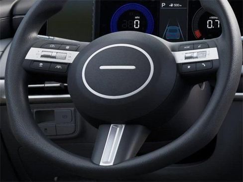 Used 2025 Hyundai Tucson SE image 17