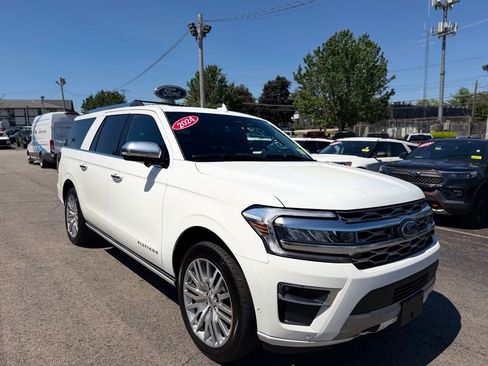 Used 2024 Ford Expedition Max Platinum AWD/4WD image 10