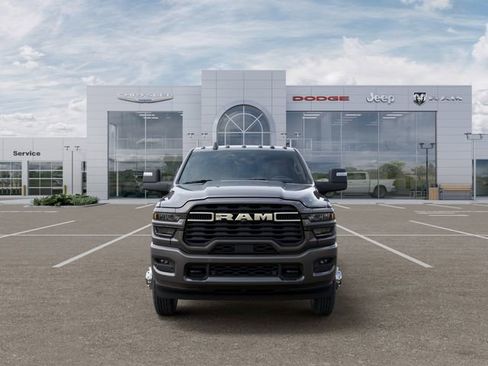 New 2026 RAM 3500 Big Horn AWD/4WD image 6