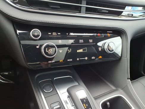 Certified 2025 INFINITI QX60 Pure AWD/4WD image 19