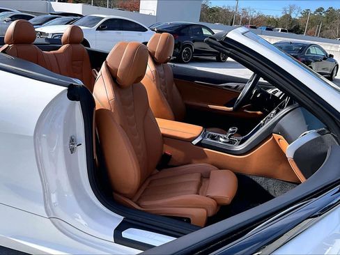 Used 2022 BMW 840i xDrive Convertible image 7
