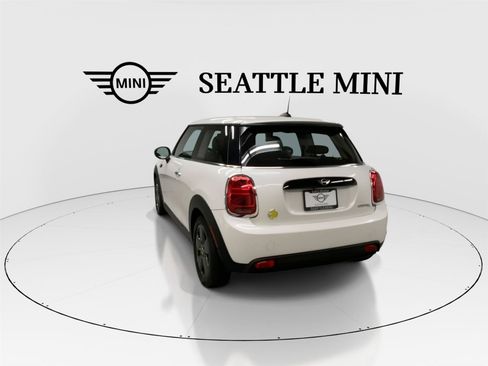 Used 2024 MINI Cooper SE FWD image 9