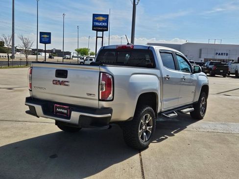 Used 2015 GMC Canyon SLE w/ All-Terrain Package image 5