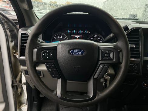 Used 2021 Ford F250 XLT w/ FX4 Off-Road Package image 18