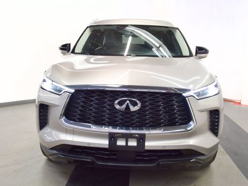 Used 2023 INFINITI QX60 Luxe w/ Cargo Package AWD/4WD image 3
