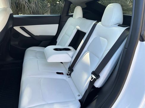 Used 2021 Tesla Model Y Performance image 29