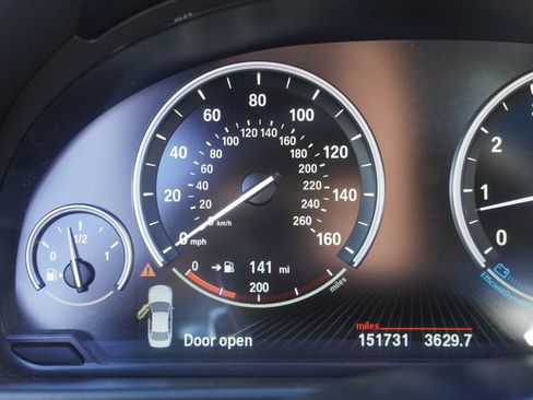 Used 2016 BMW 550i xDrive Sedan image 33