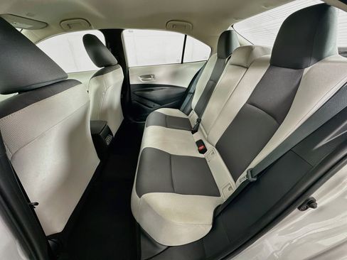 Used 2025 Toyota Corolla LE FWD image 25