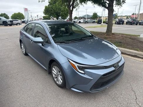 Used 2026 Toyota Corolla LE w/ LE Premium Package FWD image 3