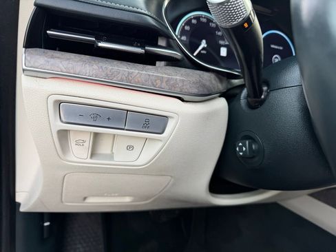 Used 2023 Genesis G80 image 27