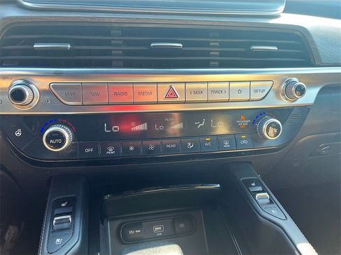 Used 2021 Kia Telluride SX w/ Towing Package image 16