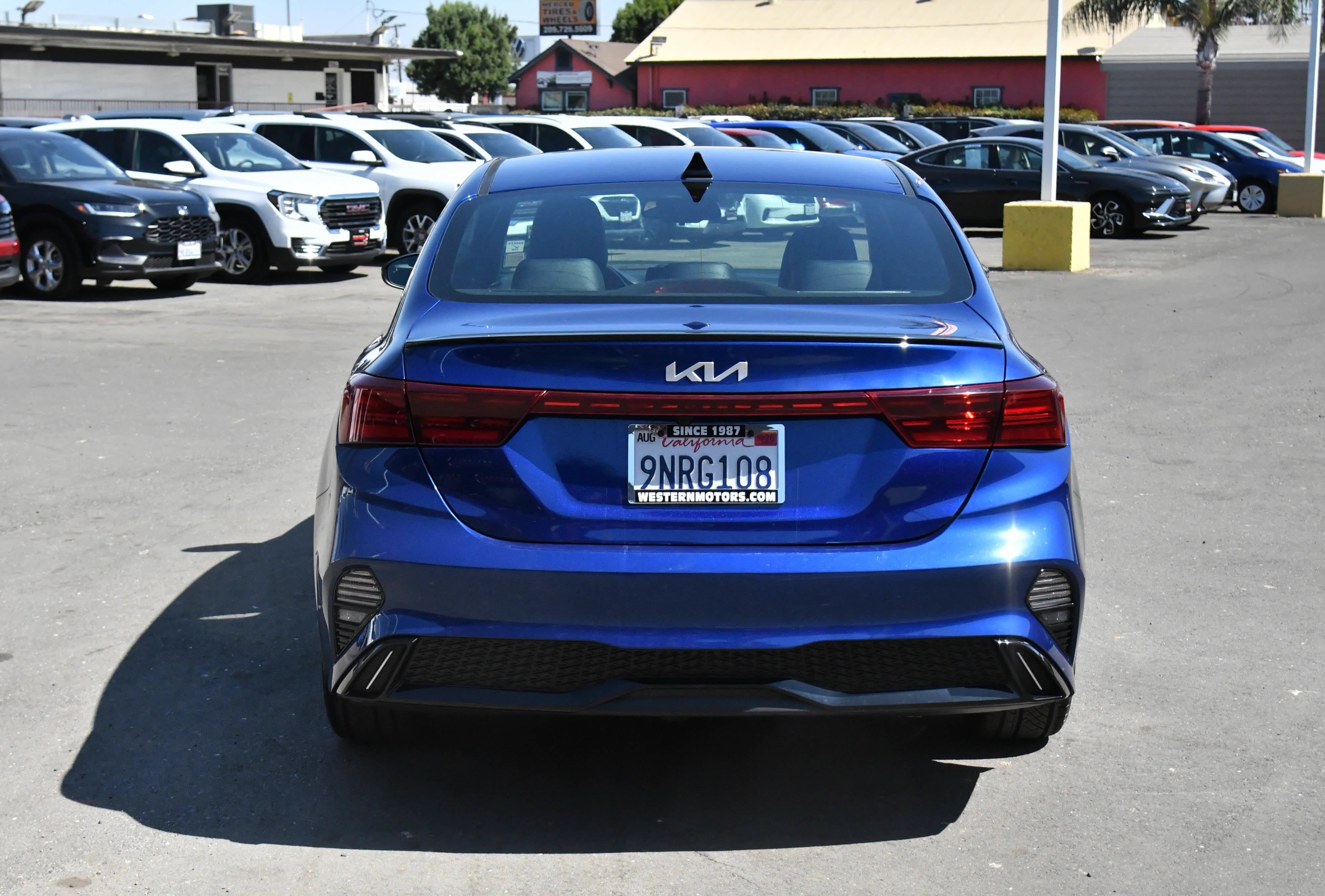 Used 2024 Kia Forte GT-Line w/ GT-Line Premium Package FWD image 7