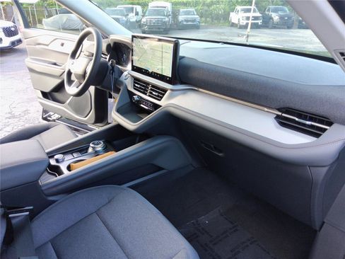 New 2026 Ford Explorer Active RWD image 27