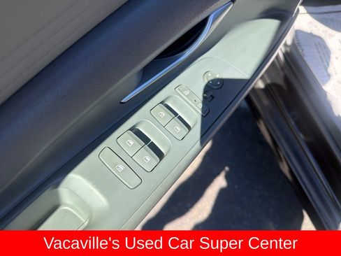 Used 2023 Hyundai Elantra Blue FWD image 11
