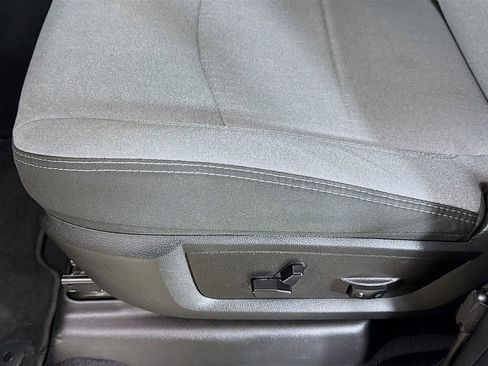 Used 2024 RAM 2500 Big Horn w/ Bed Utility Group image 19