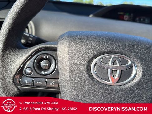 Used 2019 Toyota Prius LE FWD image 23