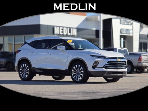 Used 2024 Chevrolet Blazer Premier w/ Driver Confidence II Package image 1