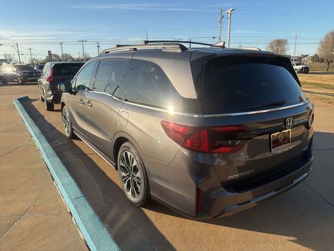 New 2026 Honda Odyssey Elite image 23