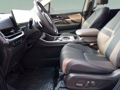 New 2026 Kia Carnival SX Prestige FWD image 16