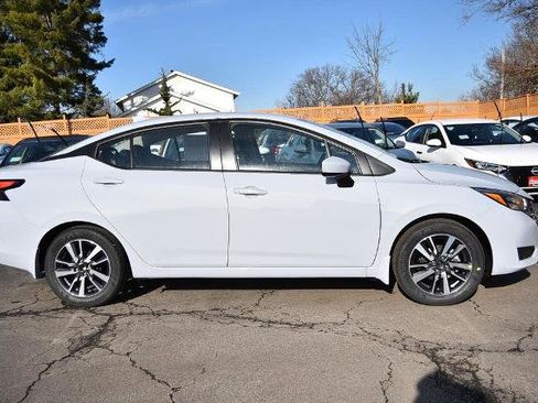 New 2025 Nissan Versa SV image 5