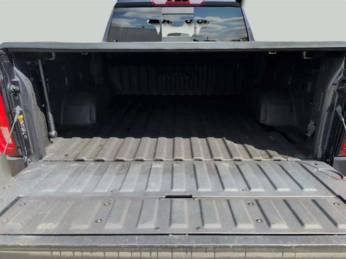 Used 2024 GMC Sierra 1500 AT4 w/ AT4 Preferred Package image 18