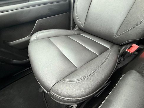 Used 2022 Chevrolet Tahoe Z71 w/ Z71 Off-Road Package image 25