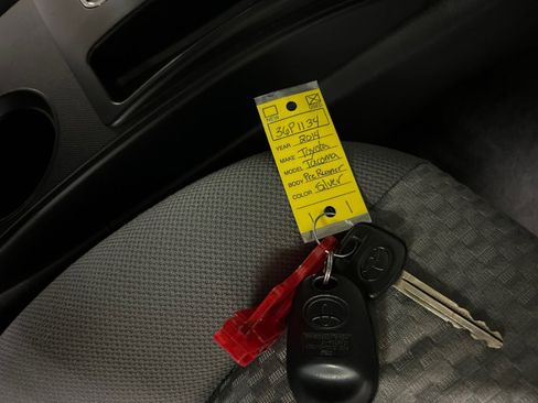 Used 2014 Toyota Tacoma PreRunner image 38