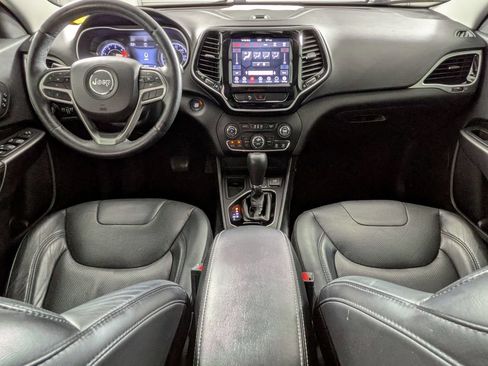 Used 2019 Jeep Cherokee Limited FWD image 22