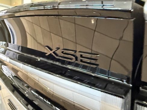 New 2026 Toyota Prius Plug-In Hybrid image 7