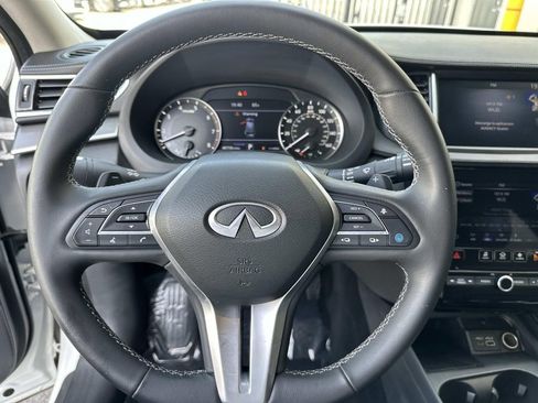 Used 2023 INFINITI QX50 Pure AWD/4WD image 18