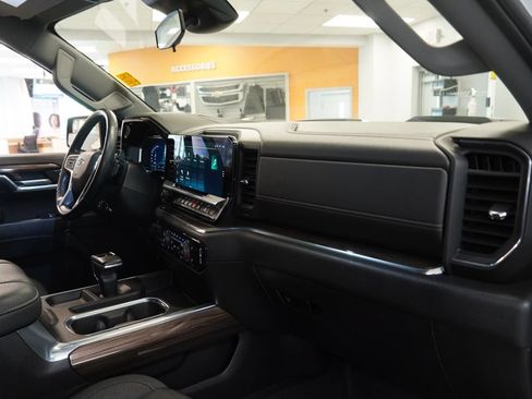 Used 2023 Chevrolet Silverado 1500 LT Trail Boss w/ Protection Package AWD/4WD image 26