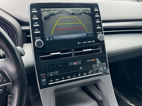 Used 2019 Toyota Avalon XSE w/ All Weather Liner Package FWD image 19