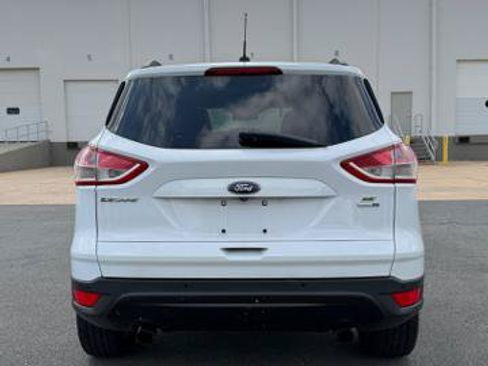 Used 2016 Ford Escape SE w/ Equipment Group 201A AWD/4WD image 5