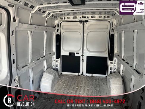 Used 2025 RAM ProMaster 2500 w/ Convenience Group FWD image 14