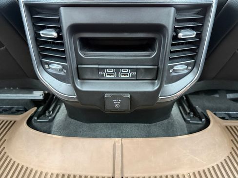 Used 2023 RAM 1500 Laramie AWD/4WD image 29