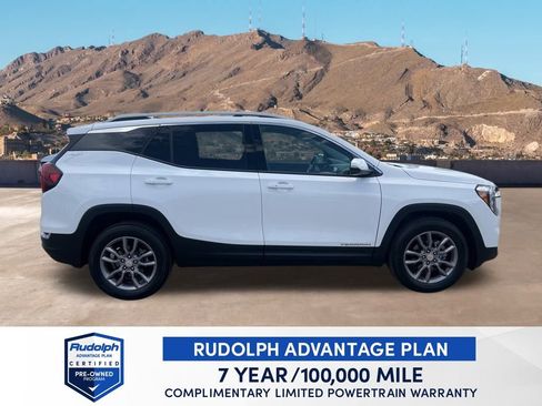 Used 2024 GMC Terrain SLT image 7