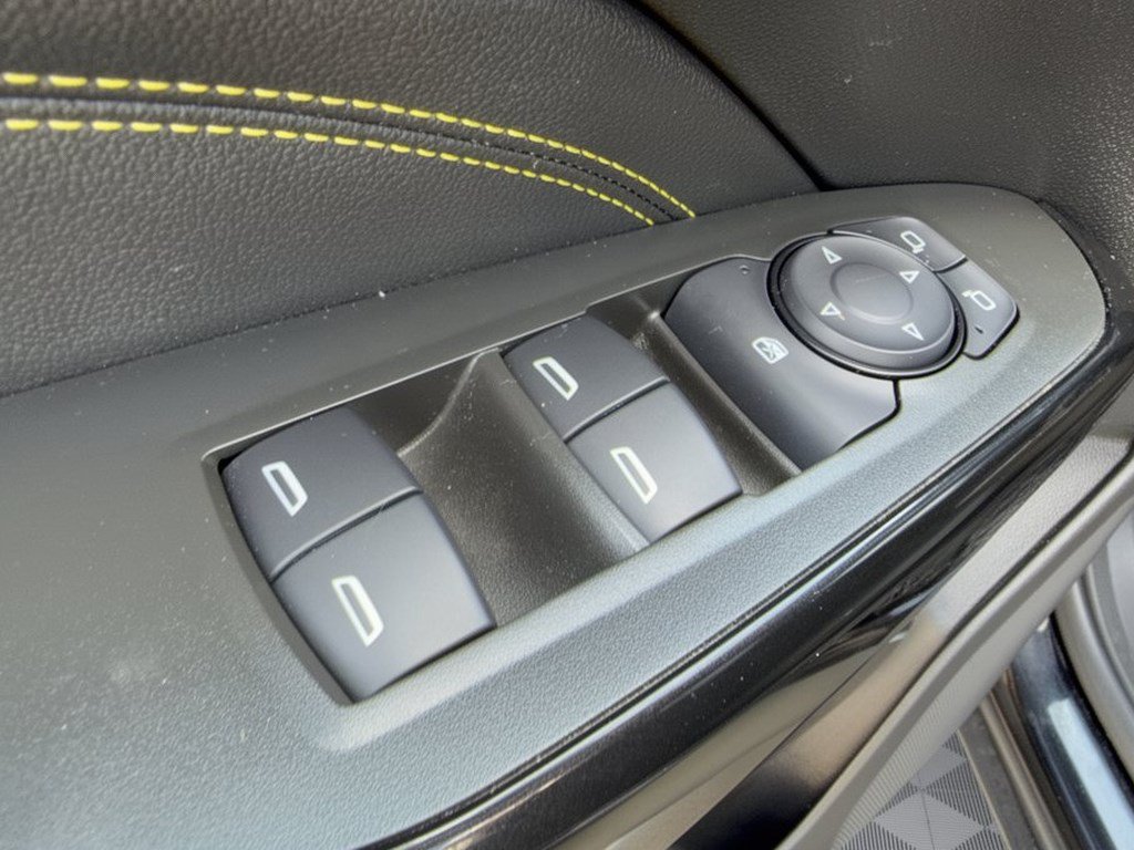 Certified 2024 Chevrolet Trax LT FWD image 15