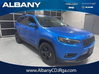 Used 2021 Jeep Cherokee Latitude Plus video 1